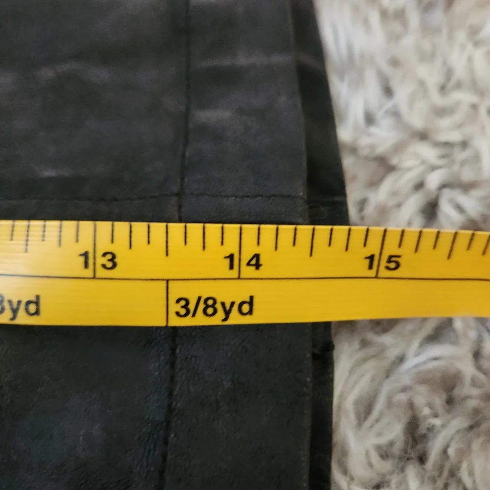 Free People button front